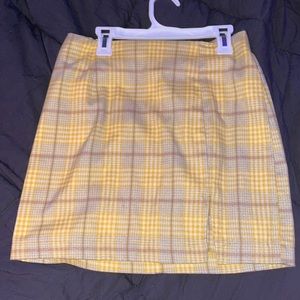 yellow plaid skirt